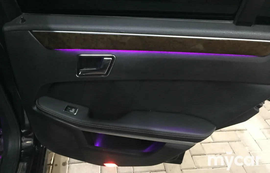 Mercedes-Benz E-Класс 2011