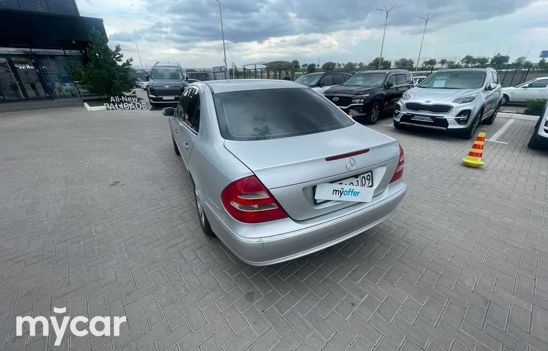 Mercedes-Benz E-Класс 2002