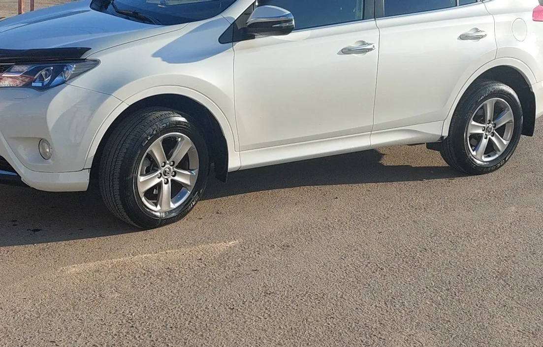 Toyota RAV4 2015