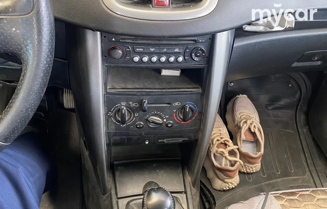 Peugeot 207 2006