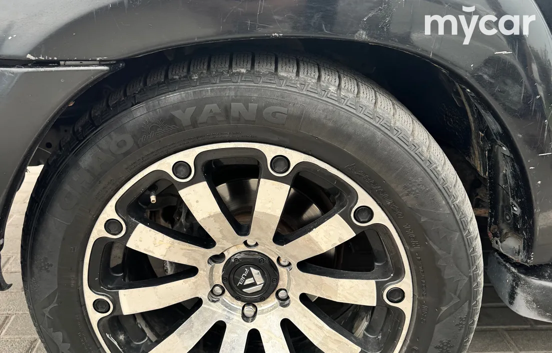 Toyota Sequoia 2002