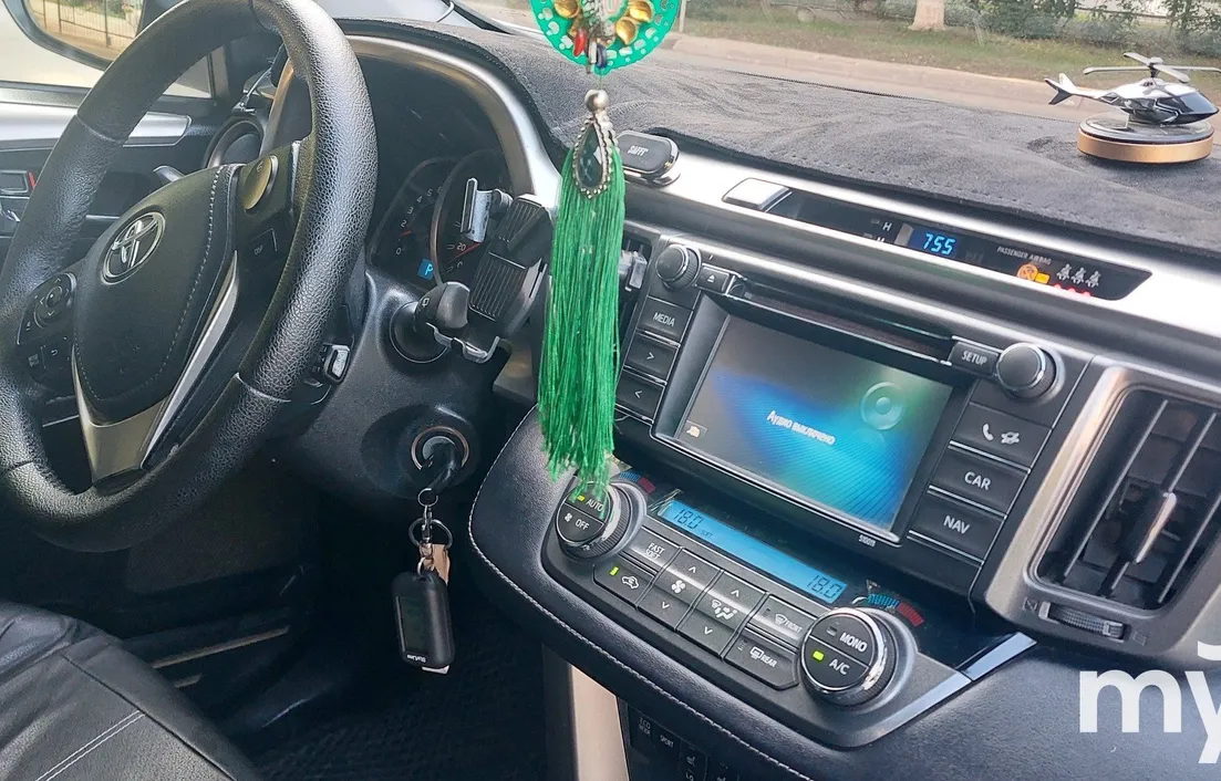 Toyota RAV4 2015