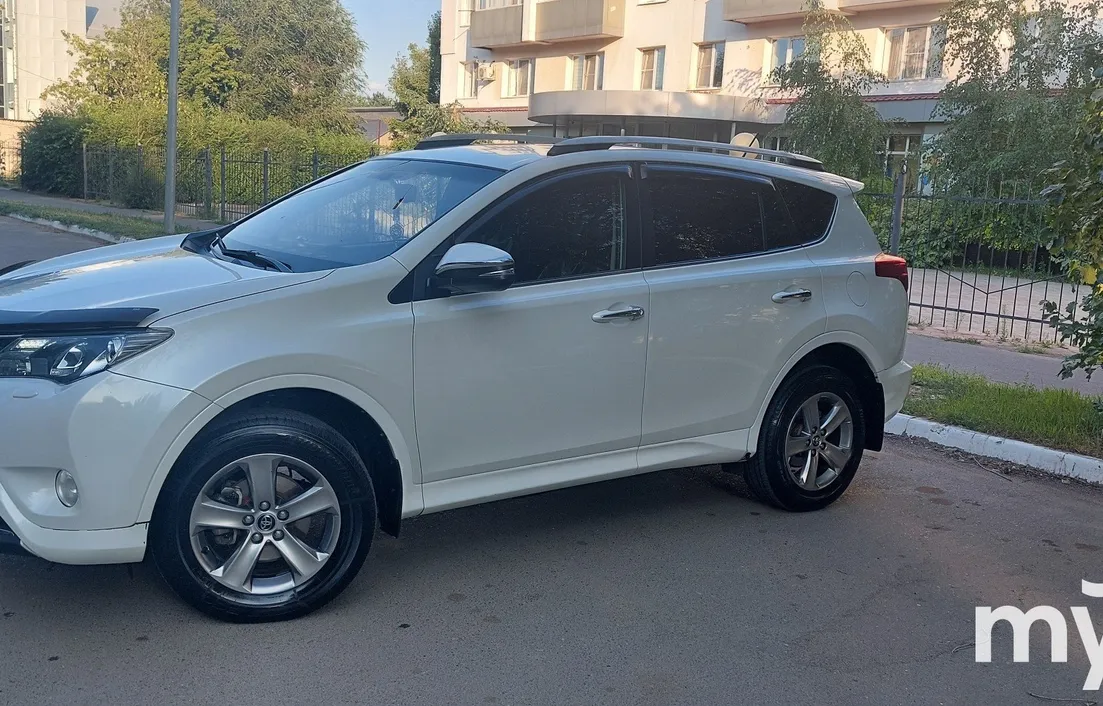 Toyota RAV4 2015