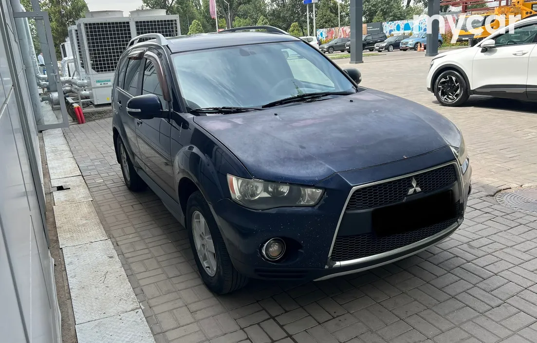 Mitsubishi Outlander 2010