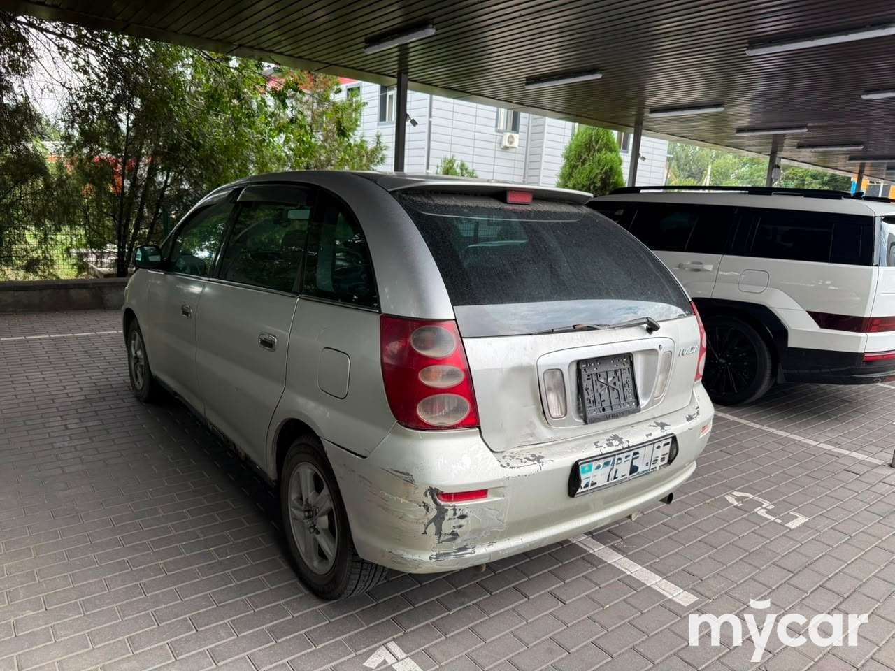 Toyota Nadia 1998