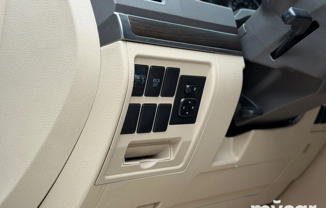 Toyota Land Cruiser 2020