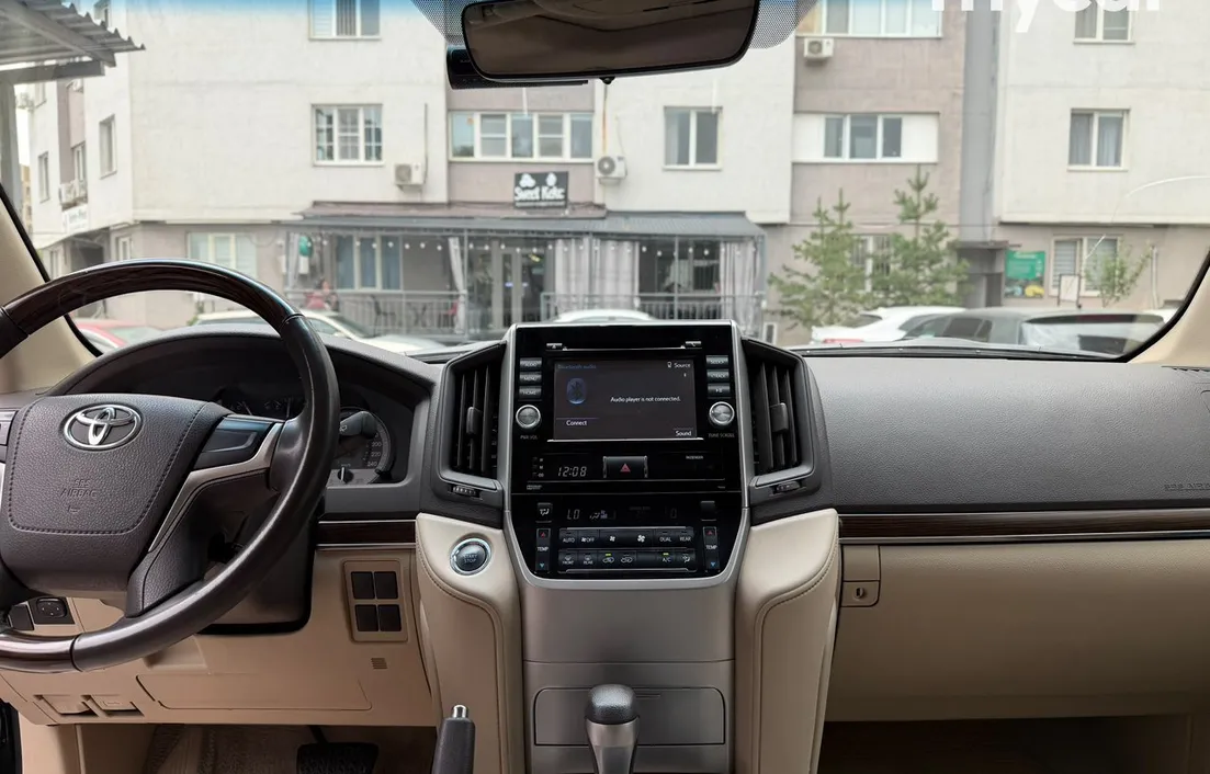 Toyota Land Cruiser 2020