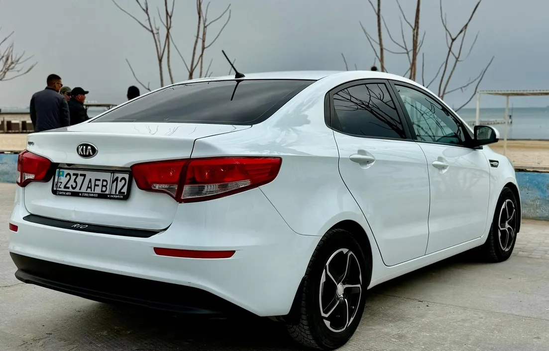Kia Rio 2015