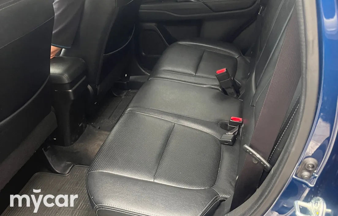 Mitsubishi Outlander 2015