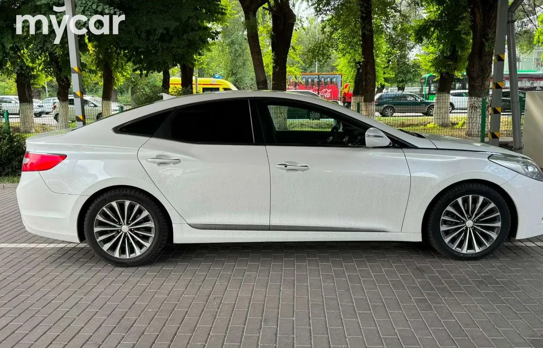 Hyundai Grandeur 2013