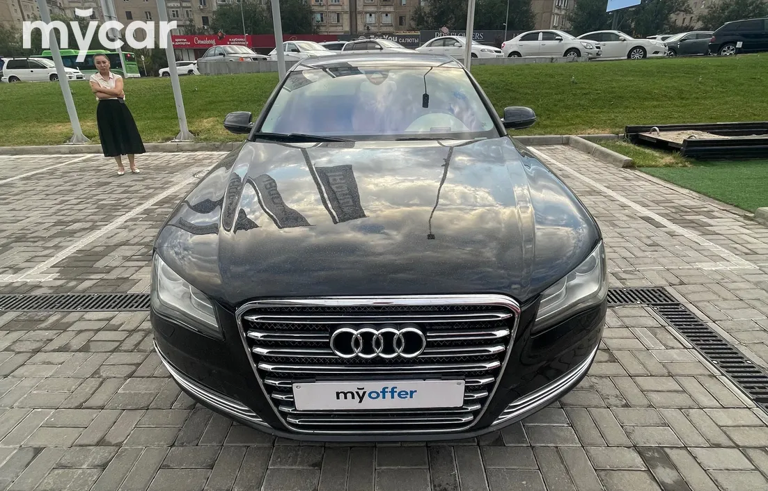 Audi A8 2012