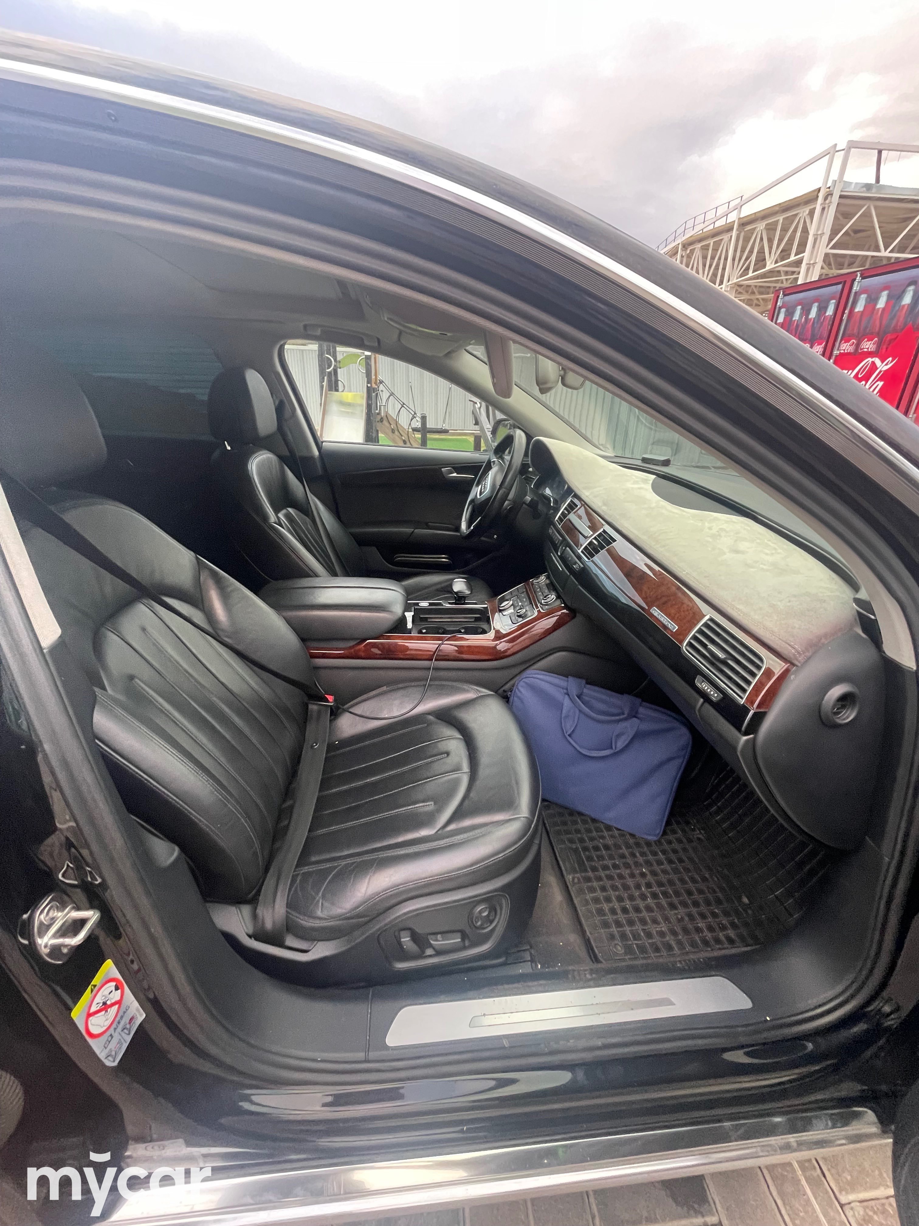 Audi A8 2012