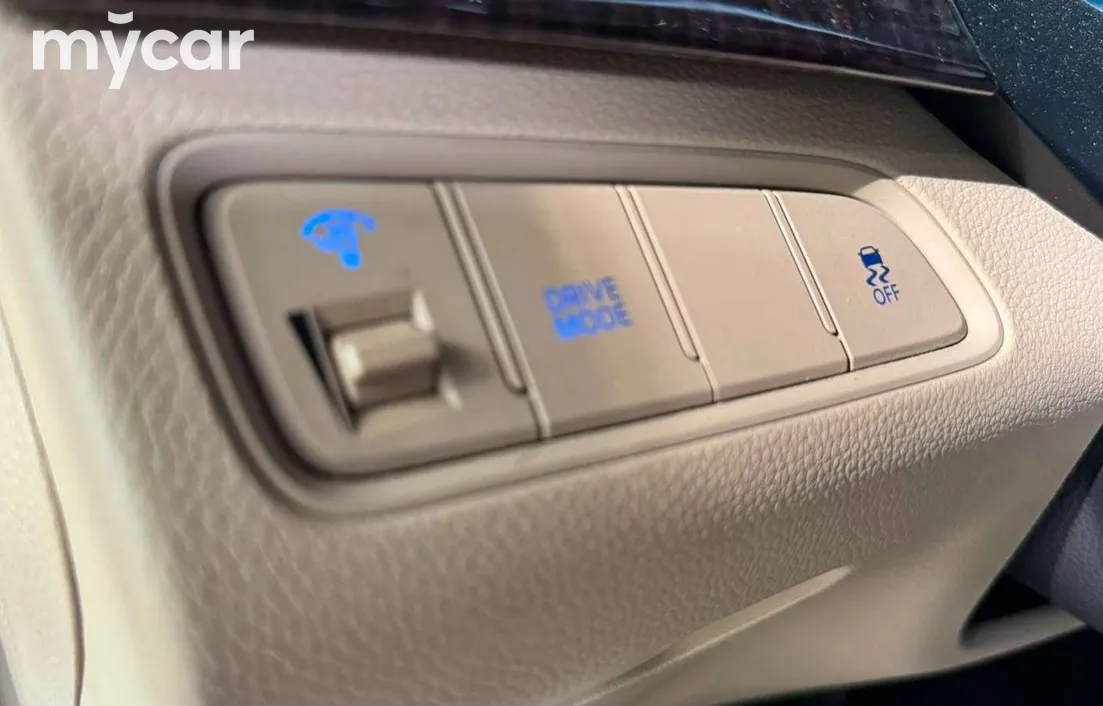 Hyundai Grandeur 2013