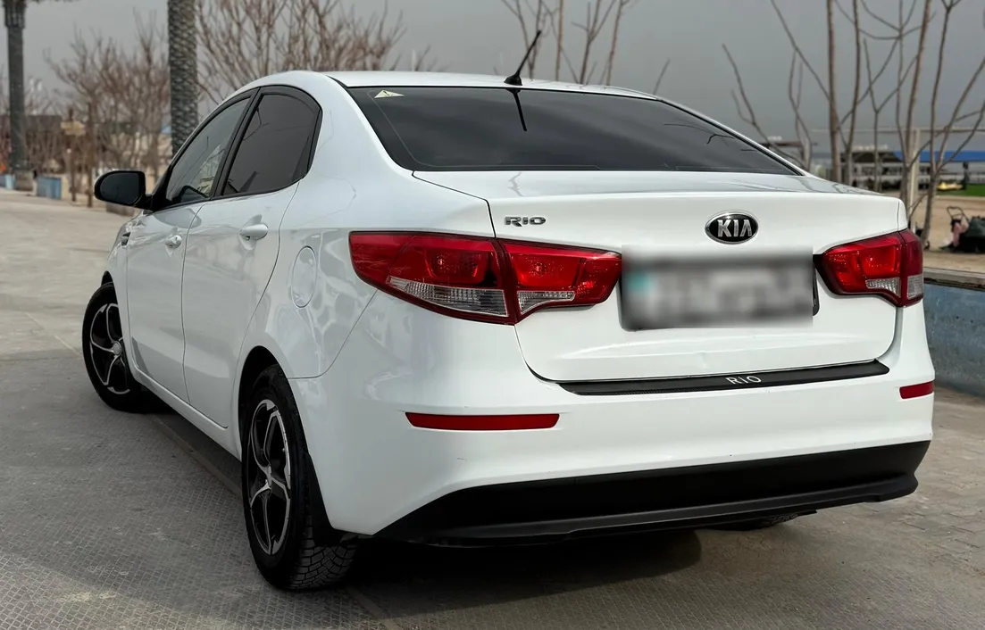 Kia Rio 2015