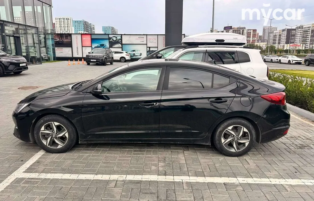 Hyundai Elantra 2018