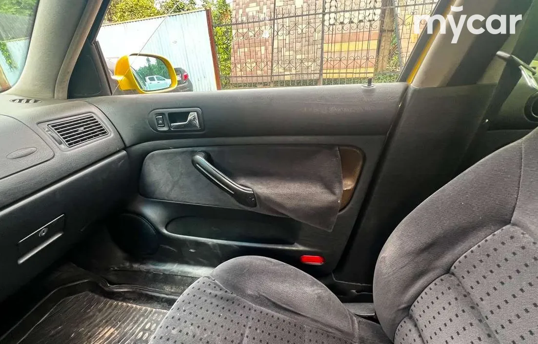 Volkswagen Golf 1998