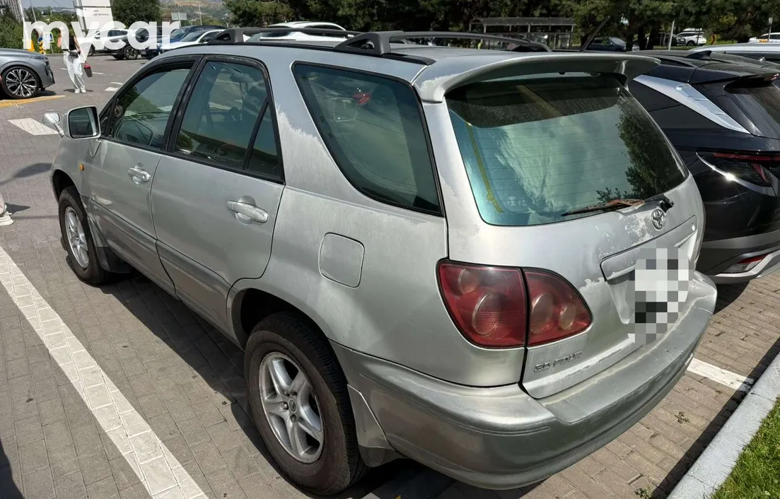 Toyota Harrier 1998