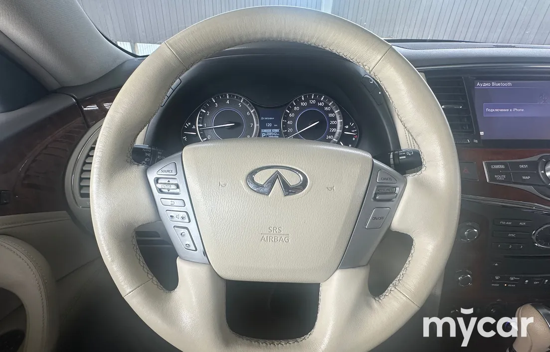 Infiniti QX80 2014
