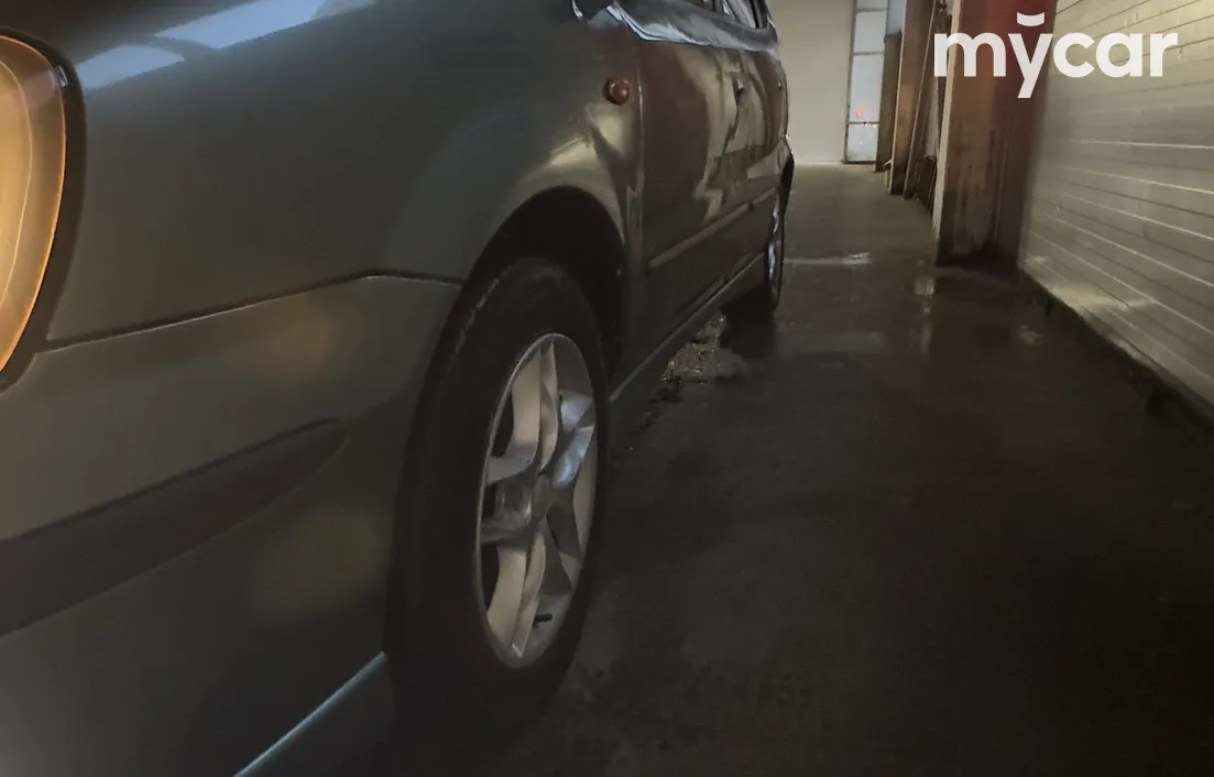Nissan Almera Tino 2002