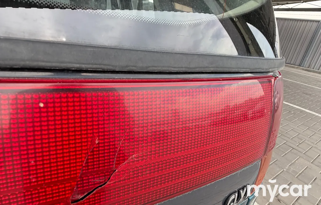 Mitsubishi Space Runner 1995