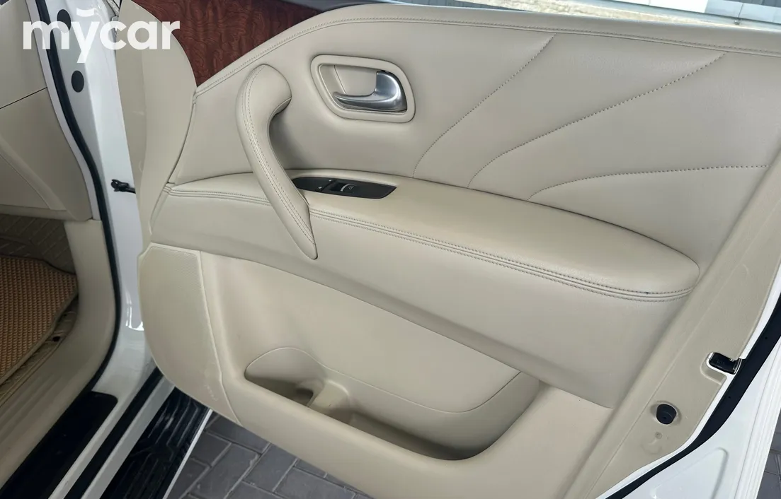 Infiniti QX80 2014