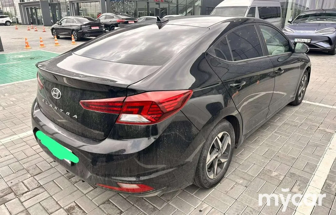 Hyundai Elantra 2018
