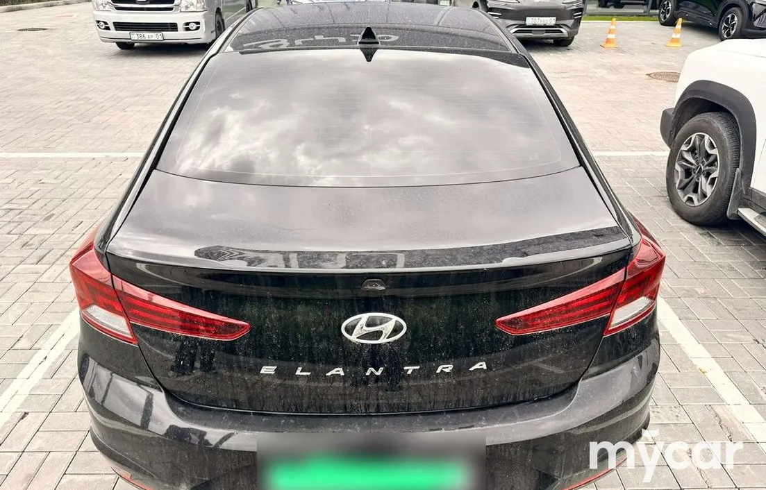 Hyundai Elantra 2018