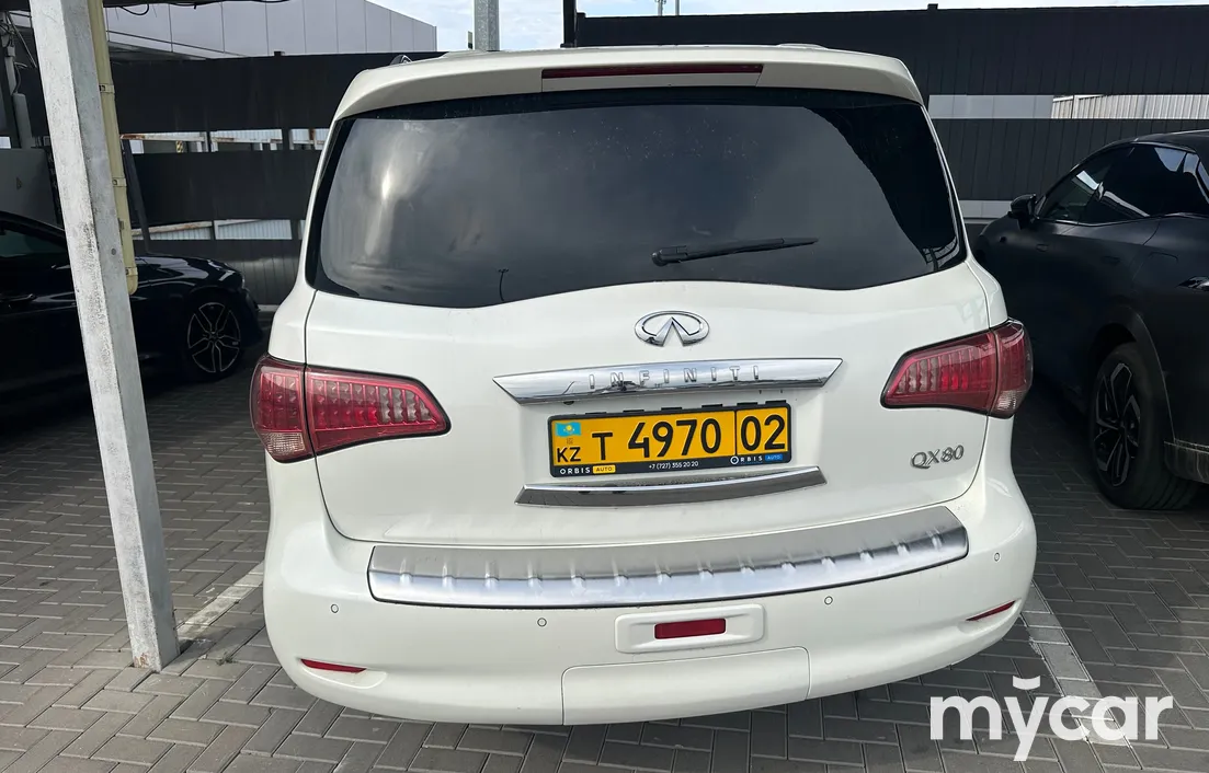 Infiniti QX80 2014