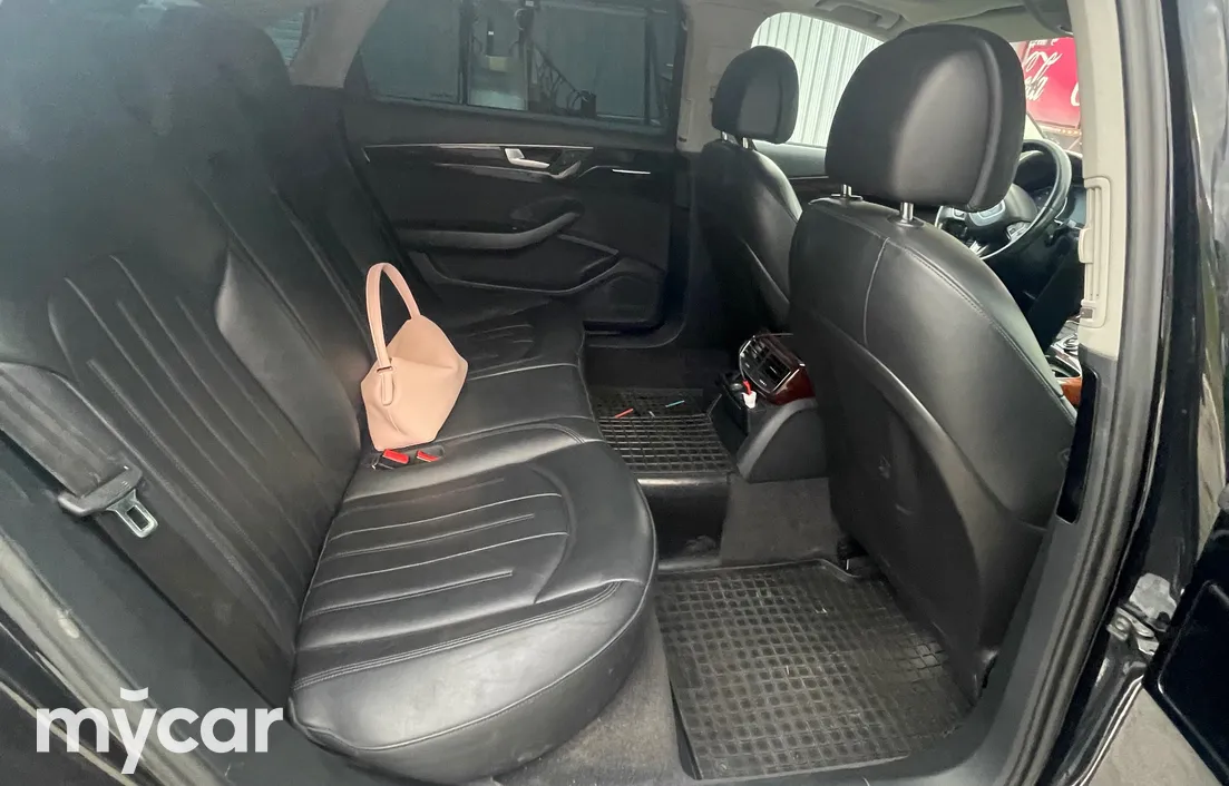 Audi A8 2012