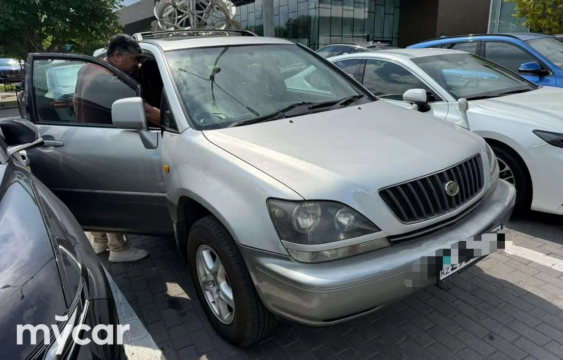 Toyota Harrier 1998