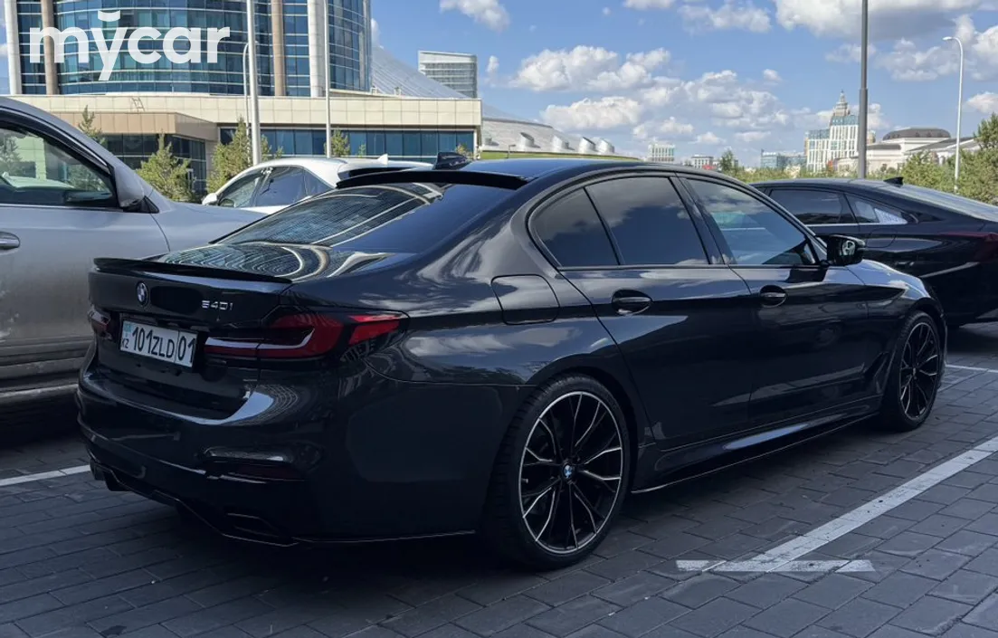 BMW 5 серия 2017