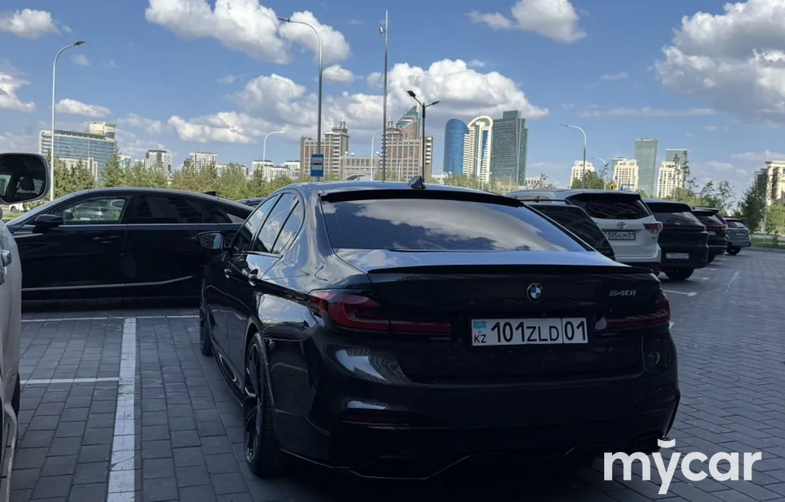 BMW 5 серия 2017