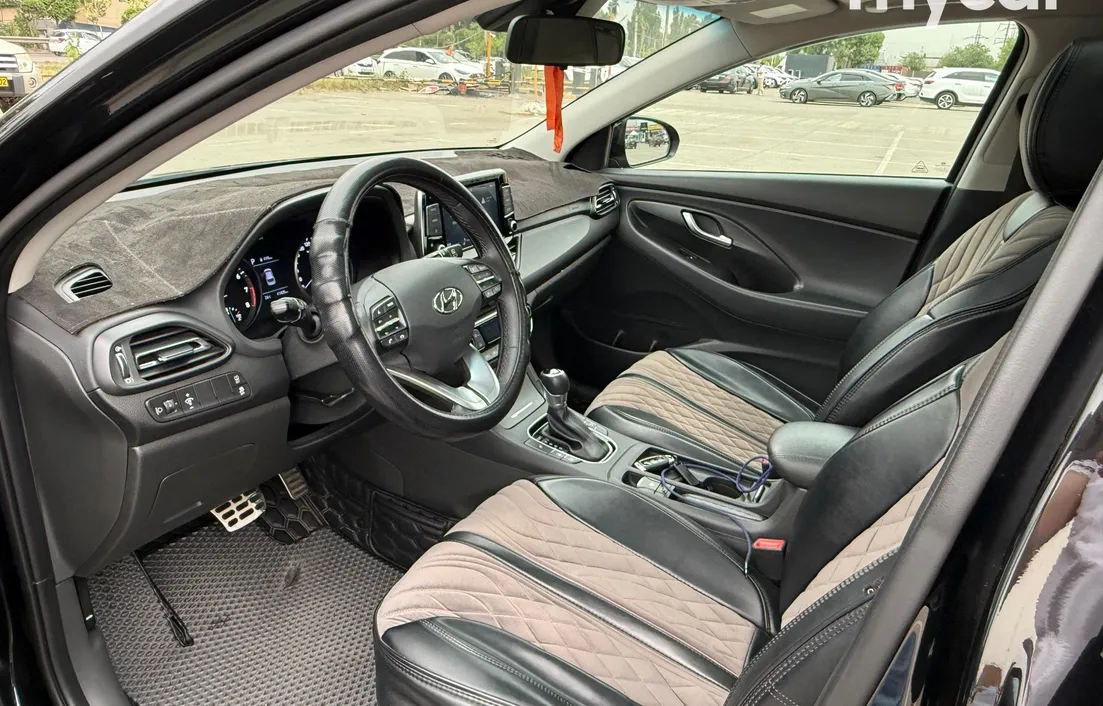 Hyundai i30 2023