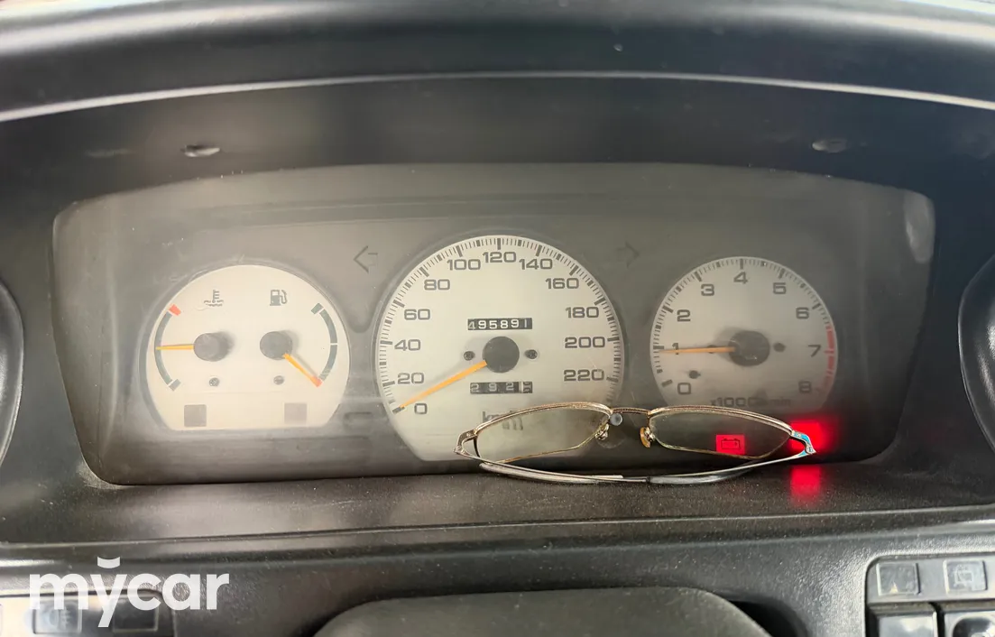 Mitsubishi Space Runner 1995