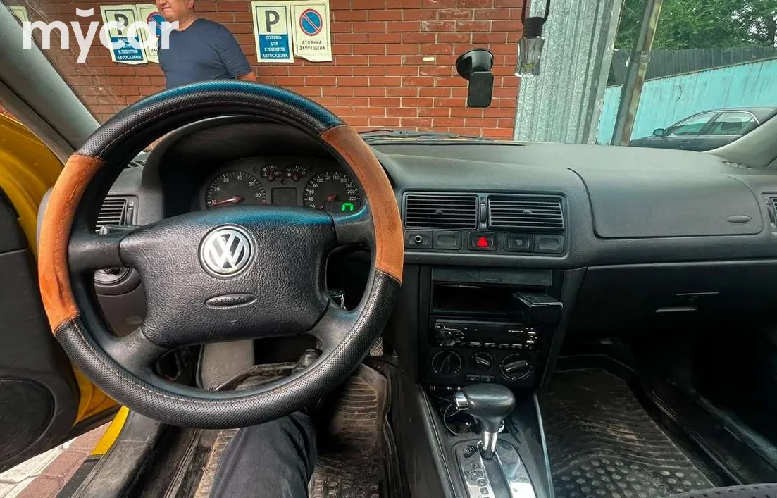 Volkswagen Golf 1998