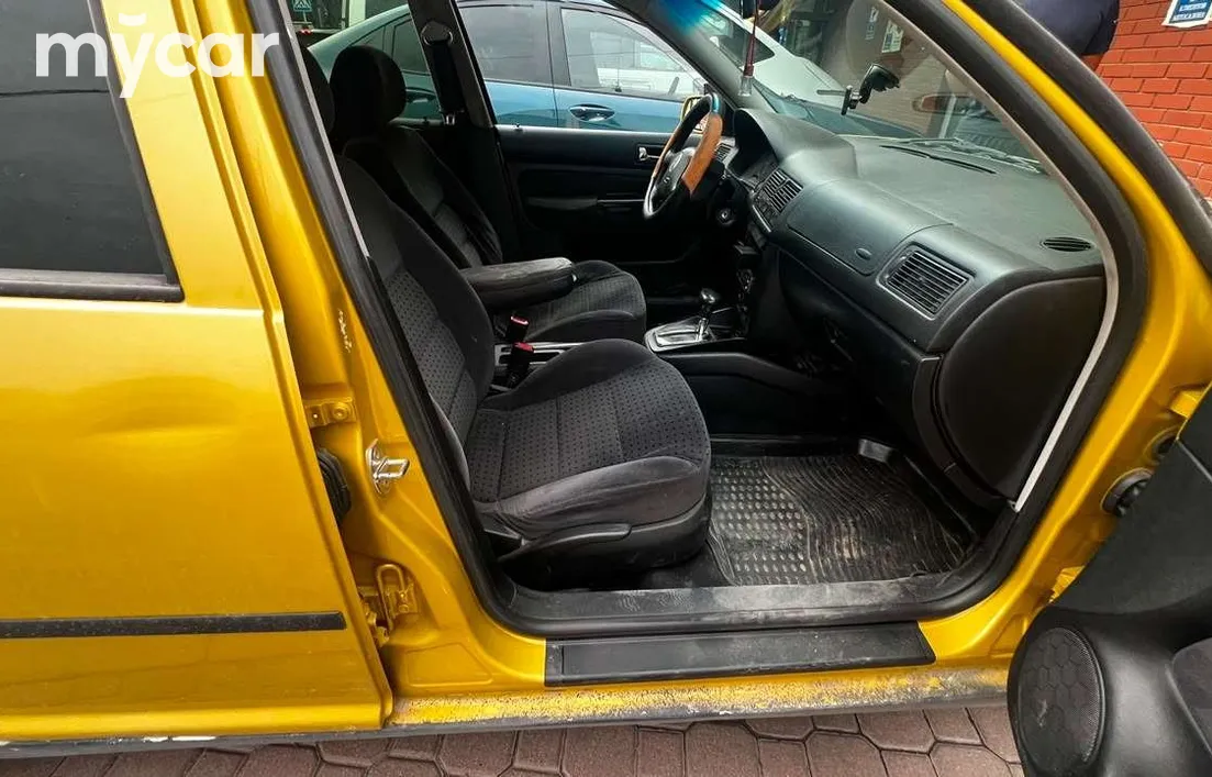 Volkswagen Golf 1998