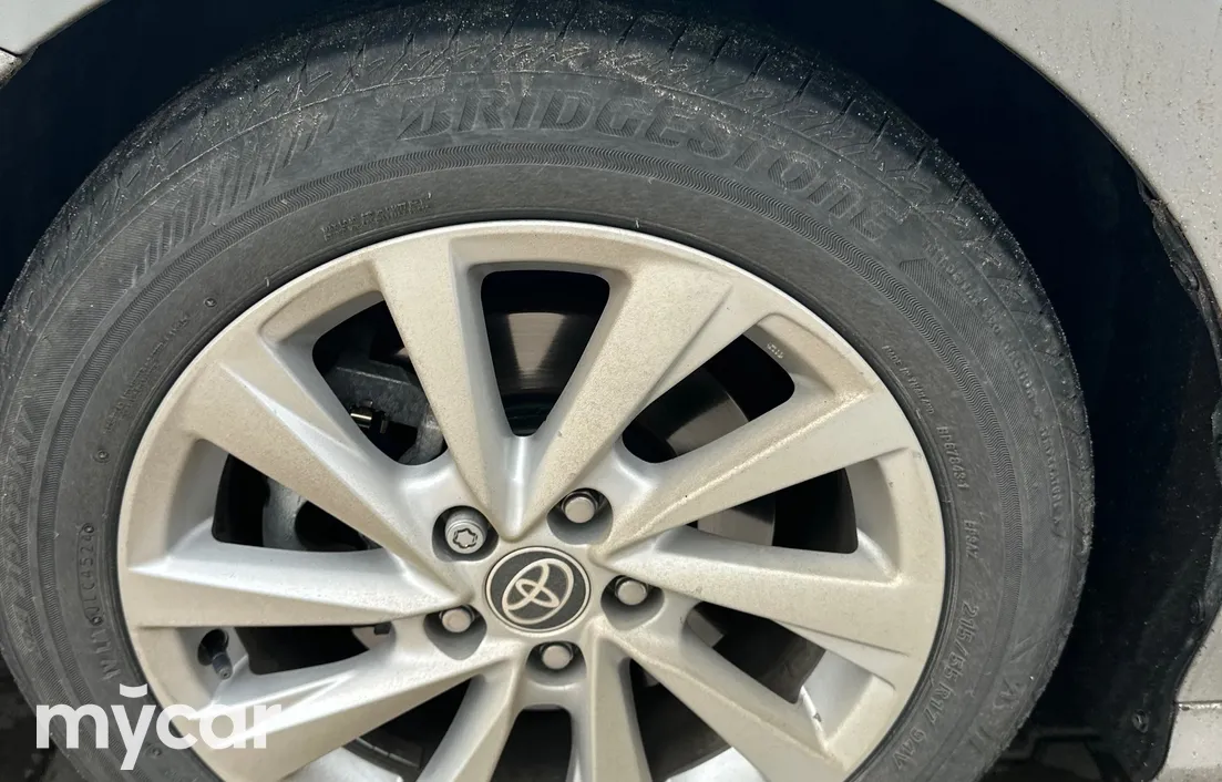 Toyota Camry 2021