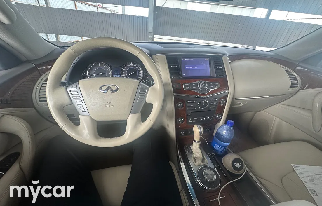 Infiniti QX80 2014