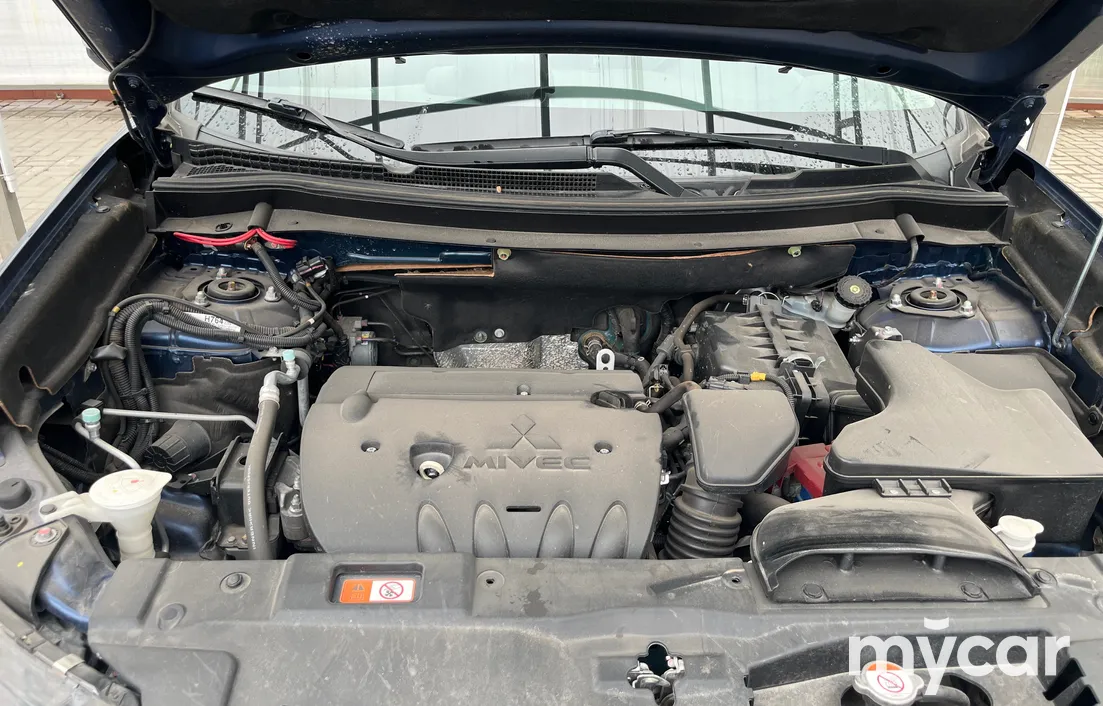 Mitsubishi Outlander 2015