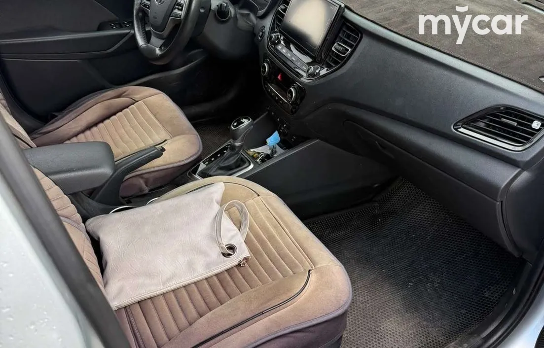 Hyundai Accent 2021