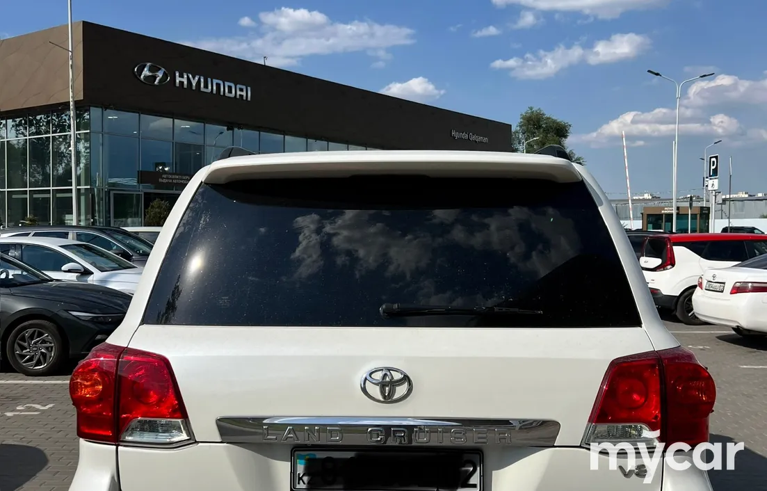 Toyota Land Cruiser 2012