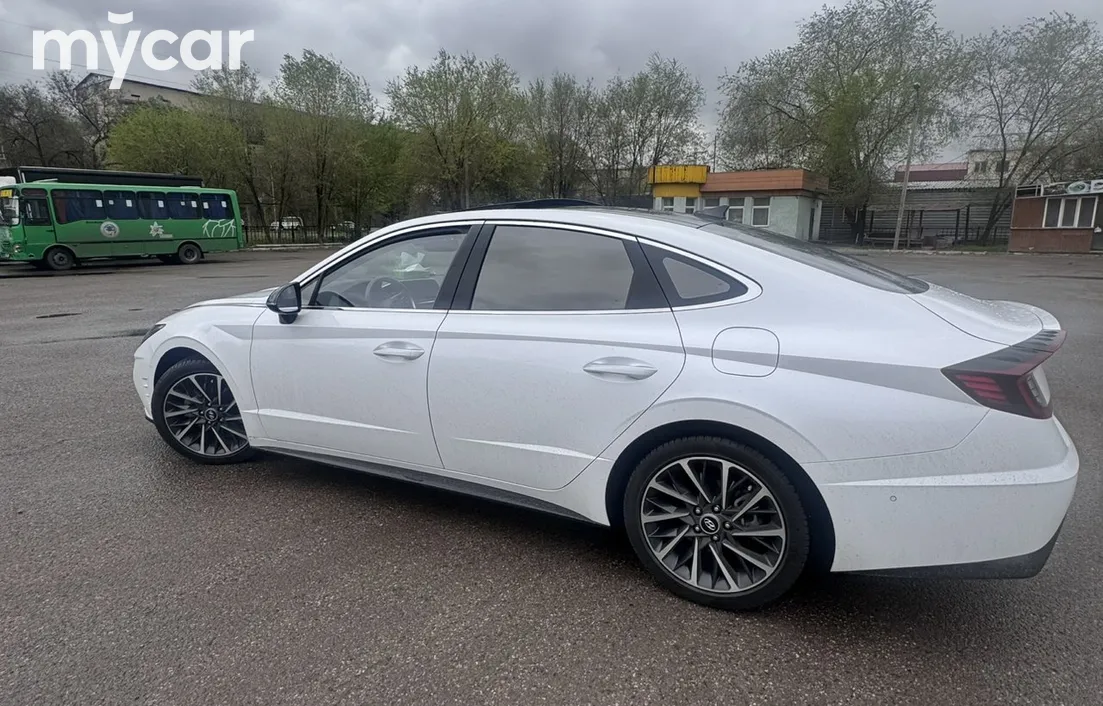 Hyundai Sonata 2022