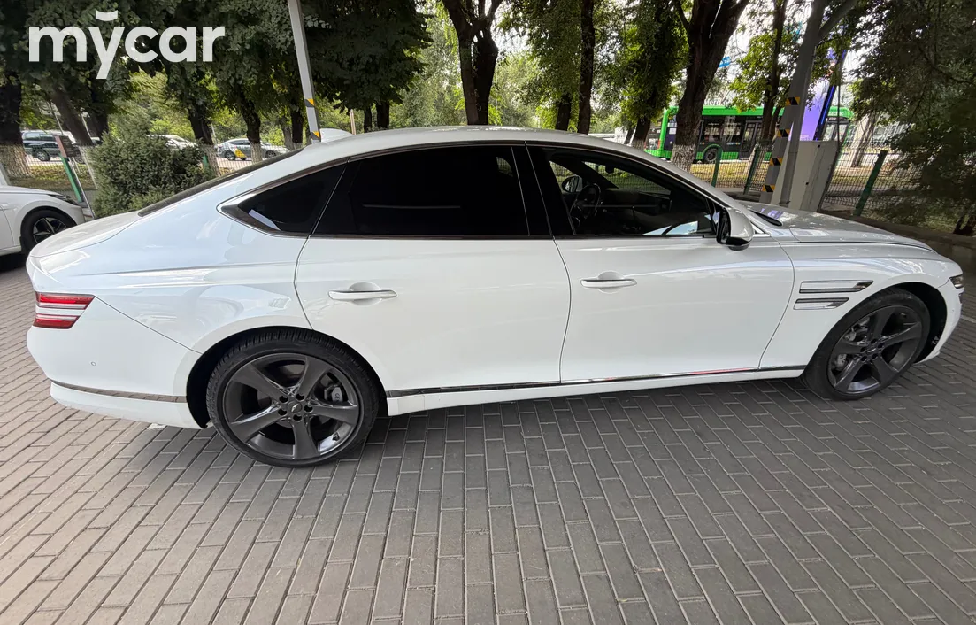 Genesis G80 2022