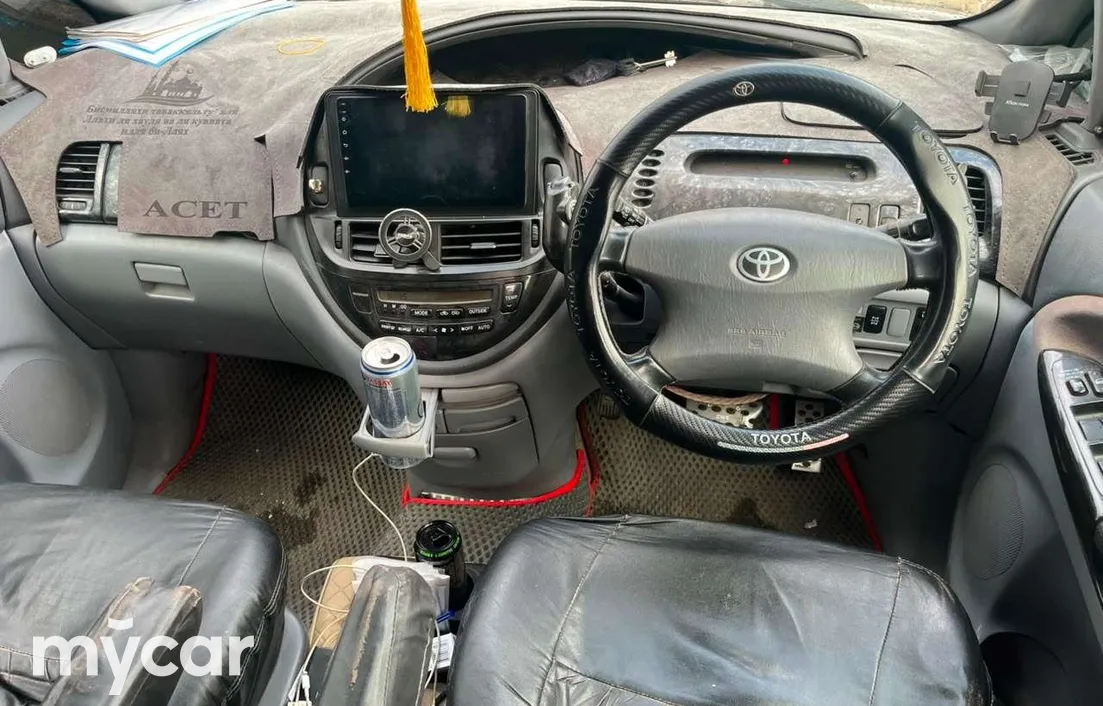 Toyota Estima 2001