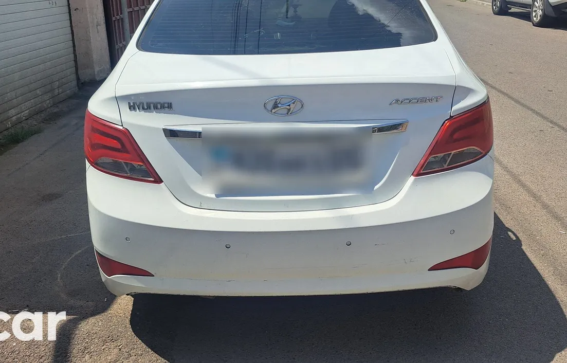 Hyundai Accent 2014