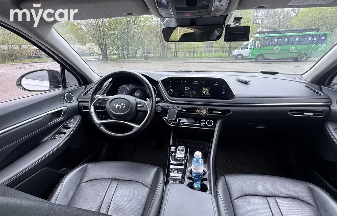 Hyundai Sonata 2022