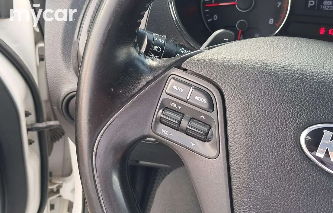 Kia Cerato 2013