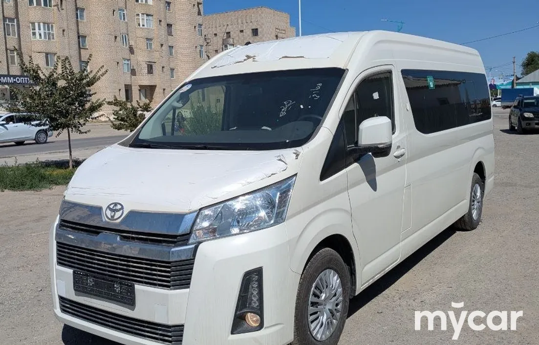 Toyota Hiace 2024