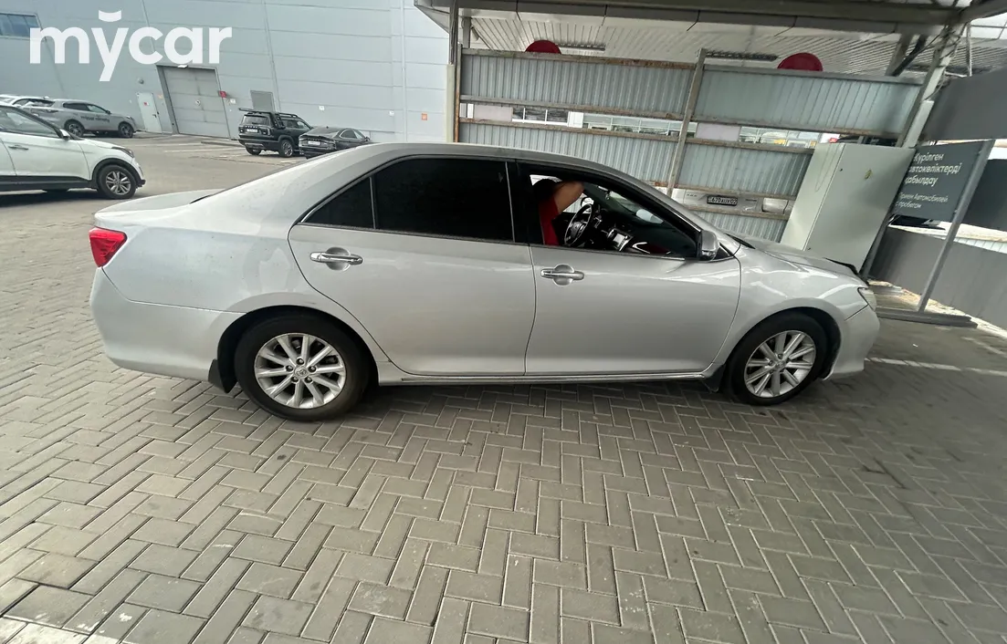 Toyota Camry 2013