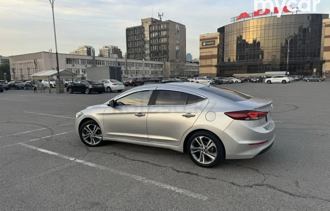 Hyundai Avante 2018